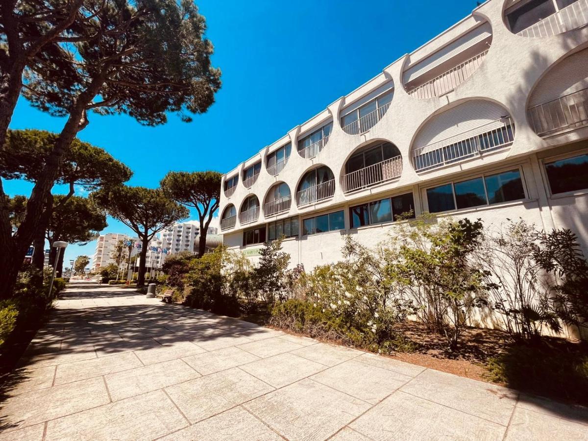 Le Grand Bleu, La Grande Motte, Plage Esterno foto